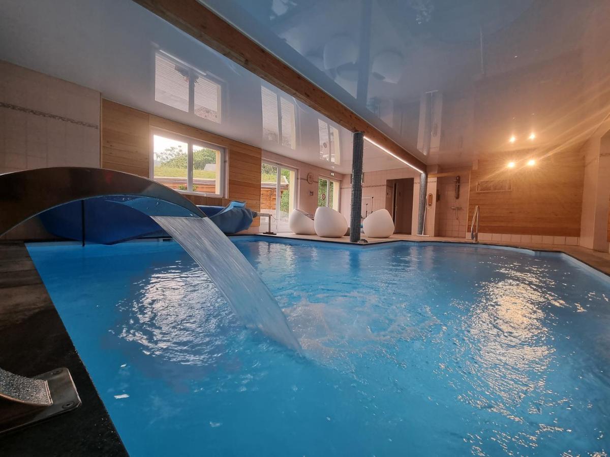 Logis Hotel Restaurant De La Poste Et Spa De Montagne เลอบอนน็อม ภายนอก รูปภาพ