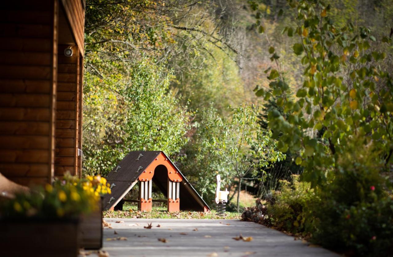 Logis Hotel Restaurant De La Poste Et Spa De Montagne เลอบอนน็อม ภายนอก รูปภาพ