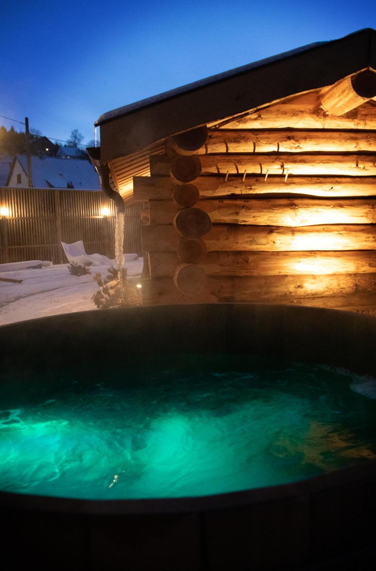 Logis Hotel Restaurant De La Poste Et Spa De Montagne เลอบอนน็อม ภายนอก รูปภาพ
