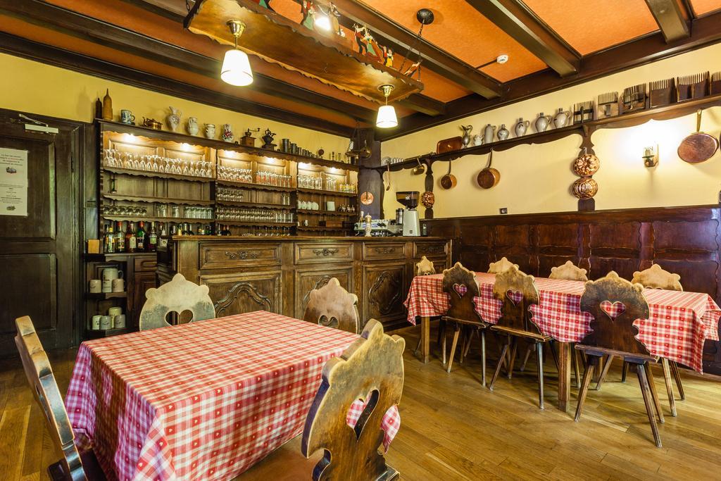 Logis Hotel Restaurant De La Poste Et Spa De Montagne เลอบอนน็อม ภายนอก รูปภาพ